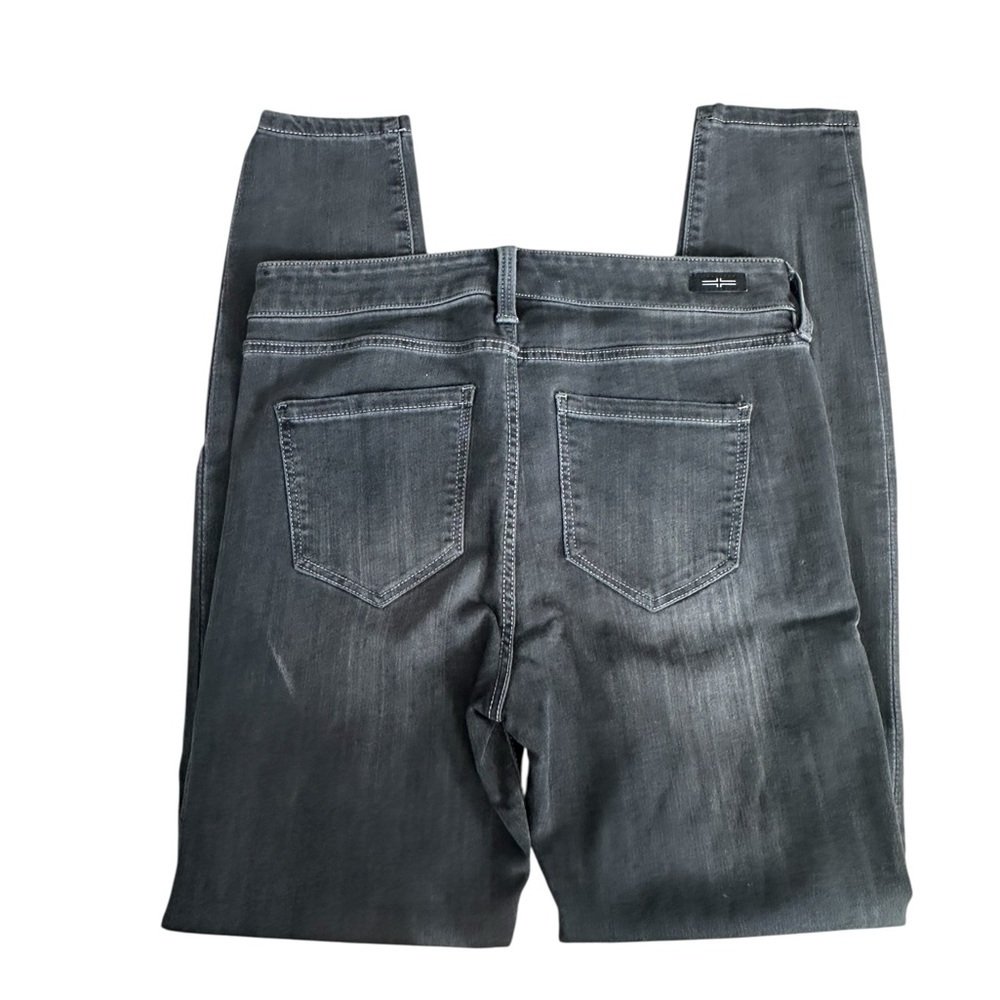 Liverpool Jeans - charcoal Skinny Jeans - size 6 / 28 Midrise
Color: meteorite - Picture 2 of 8